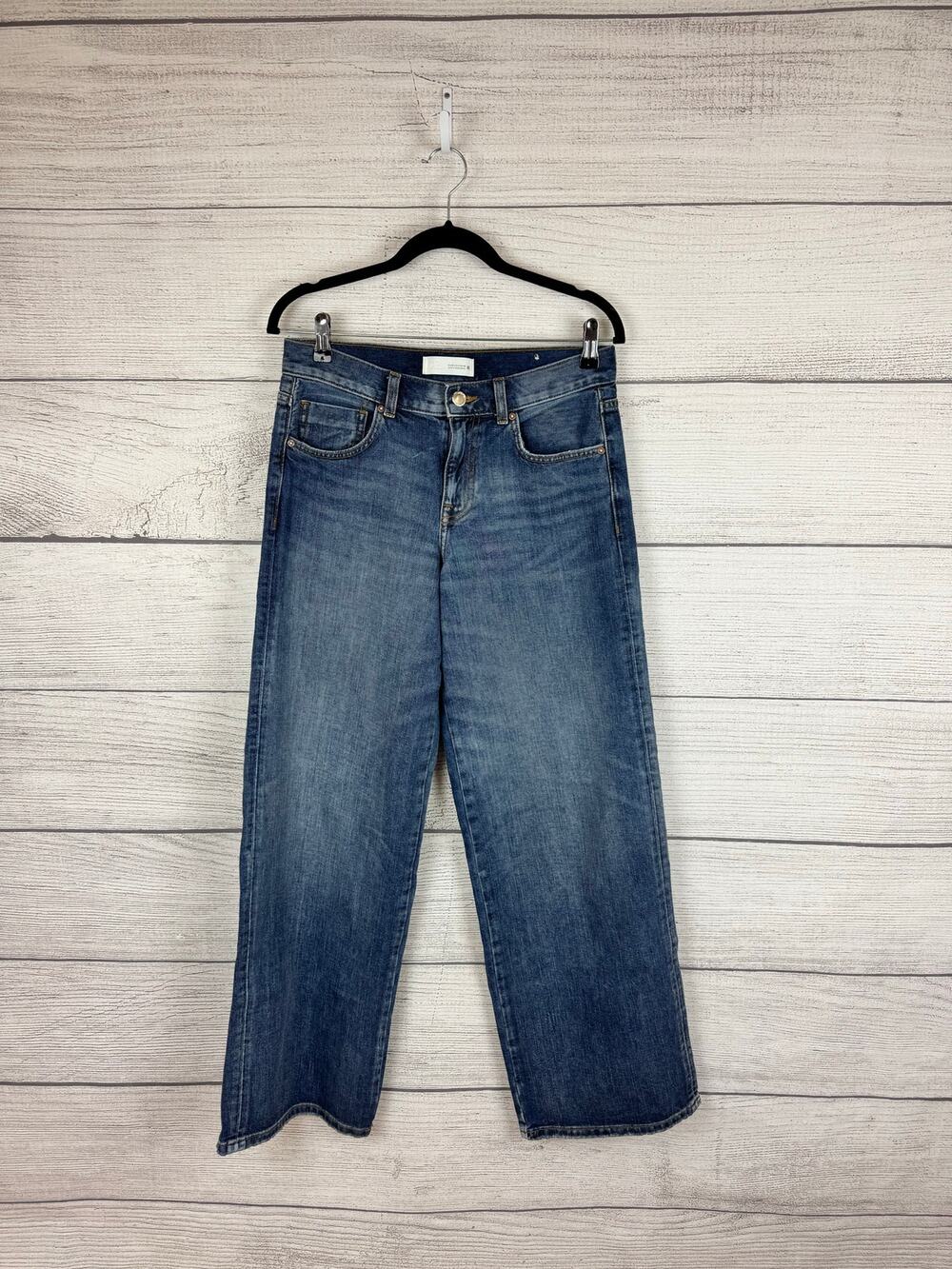 Zara Women's High Rise Vintage Wash Wide Straight Leg Jeans Size 4